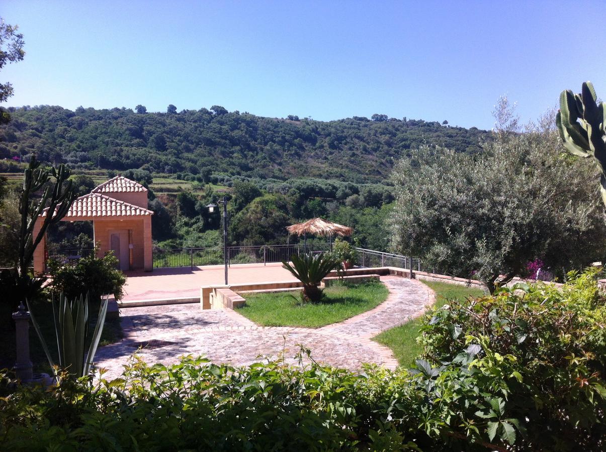 Residenza Mediterranea Zambrone Eksteriør bilde